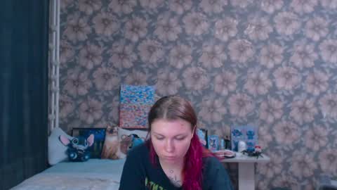 Snapshot of aalicebubble chatting on 05-04-26, 11:12 Alice online show from 05-04-26, 11:12