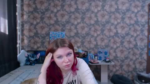 Snapshot of aalicebubble chatting on 05-30-26, 02:30 Alice online show from 05-30-26, 02:30