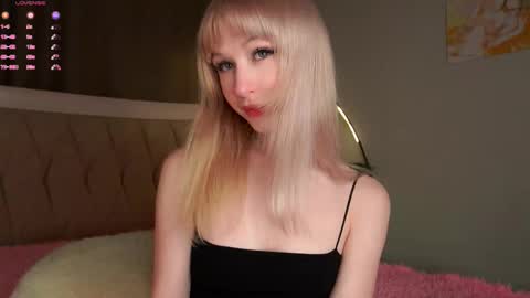 Snapshot of aameow chatting on 09-18-25, 03:14 Amy online show from 09-18-25, 03:14