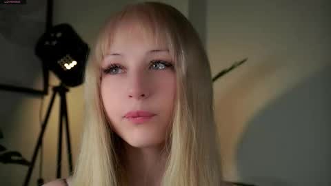 Snapshot of aameow chatting on 11-29-25, 03:04 Amy online show from 11-29-25, 03:04