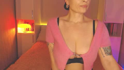 Lea online show from 03-10-26, 06:35