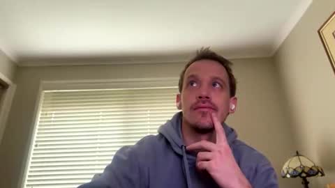 Kris online show from 04-25-26, 10:18