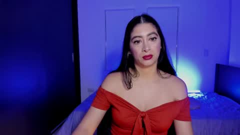 Snapshot of aandreamartinez1 chatting on 05-06-26, 06:19 andrea online show from 05-06-26, 06:19