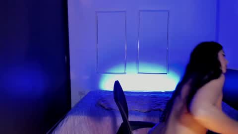 Snapshot of aandreamartinez1 chatting on 05-28-26, 04:10 andrea online show from 05-28-26, 04:10