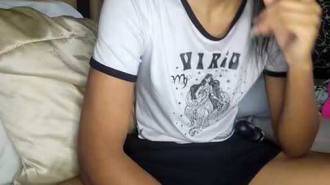 Snapshot of aangelix chatting on 11-20-25, 06:18 aangelix online show from 11-20-25, 06:18