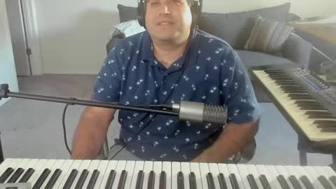 Snapshot of aaroleplayer chatting on 09-28-25, 05:40 Aaron online show from 09-28-25, 05:40