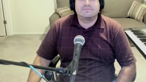 Snapshot of aaroleplayer chatting on 11-18-25, 12:16 Aaron online show from 11-18-25, 12:16