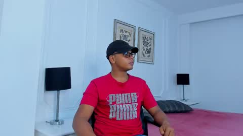 aaron_9827 online show from 01-26-25, 12:43