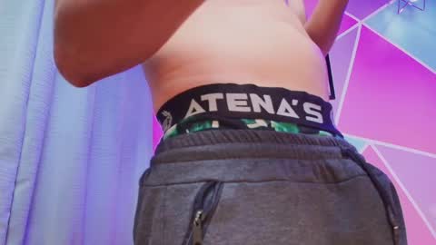 Aaron y Antonella online show from 04-19-26, 08:44