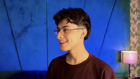 Aaron Ezequiel online show from 10-05-25, 09:13