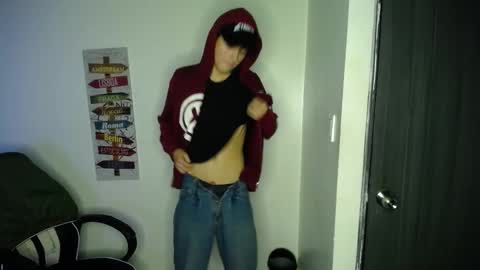 Snapshot of aaron_fordd chatting on 10-17-25, 06:54 Aaron fordd online show from 10-17-25, 06:54