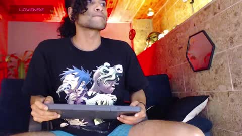 Aaron and Jassell online show from 01-05-25, 06:35