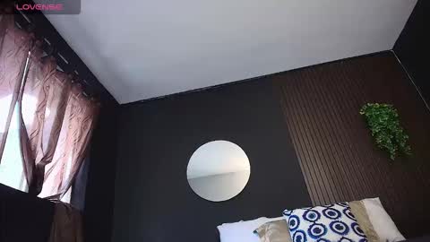 Aaron and Jassell online show from 10-01-25, 03:18