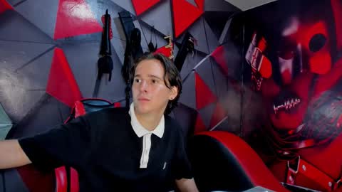 Snapshot of aaron_latinmen2 chatting on 12-16-25, 09:53 Aaron online show from 12-16-25, 09:53