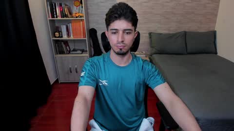 Aaron online show from 12-14-24, 08:40