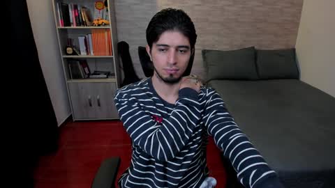 Aaron online show from 02-07-25, 07:17