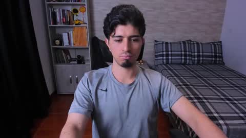 Aaron online show from 12-22-25, 11:02