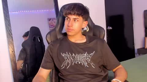 Aron online show from 09-15-25, 06:41