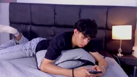 Aron online show from 09-23-25, 06:22