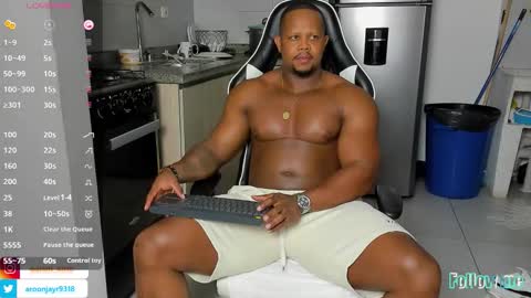 Snapshot of aaron_st chatting on 10-29-25, 12:02 Aaron online show from 10-29-25, 12:02