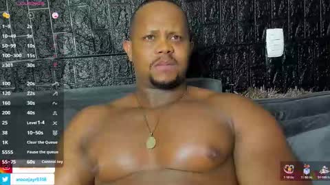 Snapshot of aaron_st chatting on 11-15-25, 05:27 Aaron online show from 11-15-25, 05:27