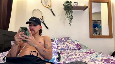 aaron_wheel online show from 05-04-26, 02:40