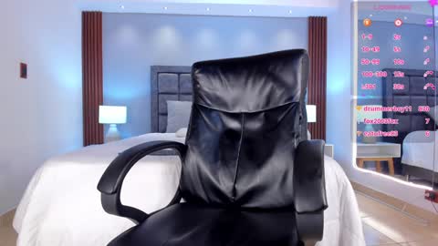 Aaron online show from 12-13-24, 03:38