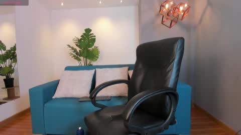 Aaron online show from 12-18-24, 07:41