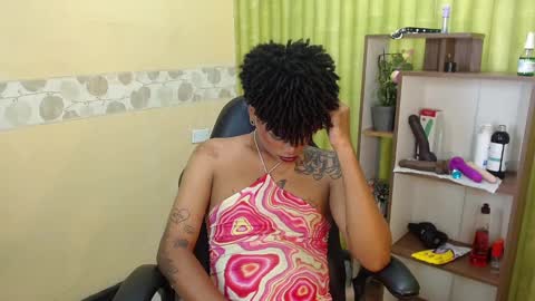 Snapshot of aaronbakers chatting on 02-18-25, 06:26 im NiallDun online show from 02-18-25, 06:26