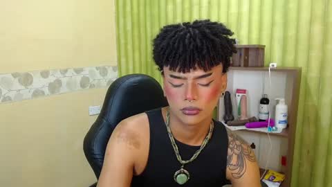 Snapshot of aaronbakers chatting on 02-27-25, 02:42 im NiallDun online show from 02-27-25, 02:42