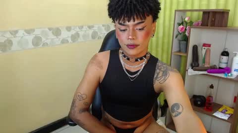 Snapshot of aaronbakers chatting on 02-27-25, 08:50 im NiallDun online show from 02-27-25, 08:50