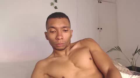 Heyy my name is Aaron online show from 02-17-25, 02:04