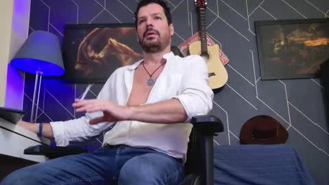 Aaron online show from 11-24-25, 04:56