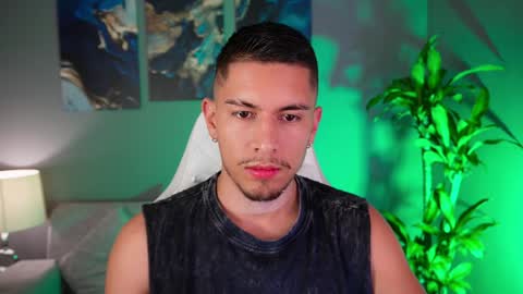 AARON  online show from 01-05-25, 03:43