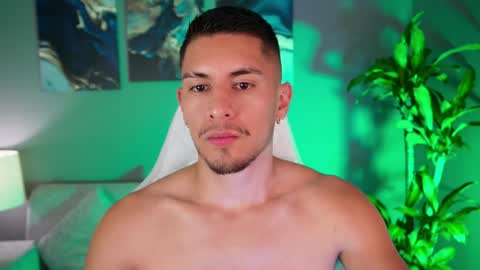 AARON  online show from 01-05-25, 06:46