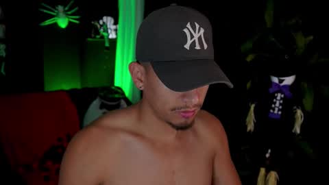 AARON  online show from 10-18-25, 09:32