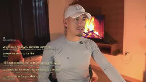 Snapshot of aaronfox_ chatting on 05-17-26, 12:12 AARON online show from 05-17-26, 12:12