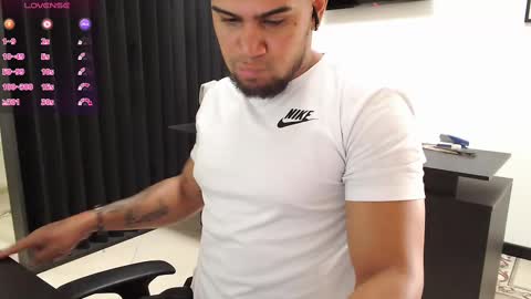 ig aaron hunter123 online show from 09-08-25, 02:49