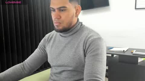 ig aaron hunter123 online show from 03-12-26, 02:23