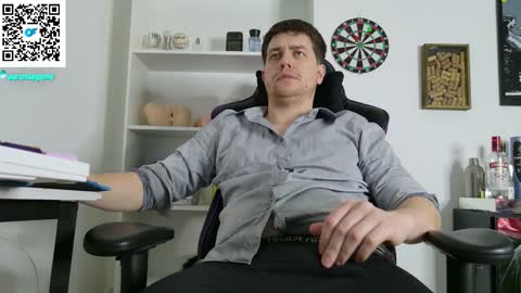 Aaron  online show from 09-11-25, 08:31