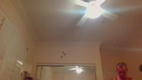 aaronprezent online show from 10-29-25, 08:49