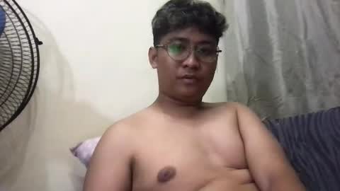 Snapshot of aasher15 chatting on 02-13-26, 02:35 aasher15 online show from 02-13-26, 02:35