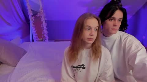 Snapshot of aataraxx chatting on 12-14-24, 12:01 Fiona and Harry online show from 12-14-24, 12:01