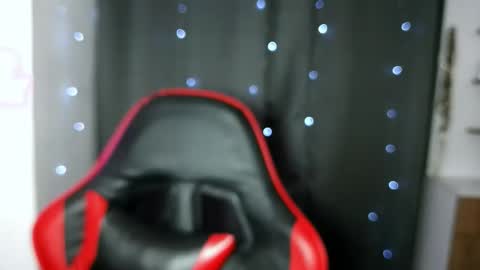 Martina online show from 12-19-25, 01:07