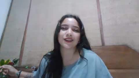 Snapshot of abbie_23 chatting on 09-25-25, 02:04 Abbie cute online show from 09-25-25, 02:04