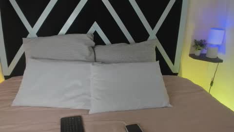 abbie online show from 11-05-25, 02:33