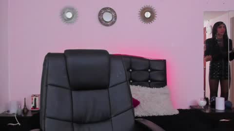 Abbigail Fuster  online show from 01-31-25, 11:03