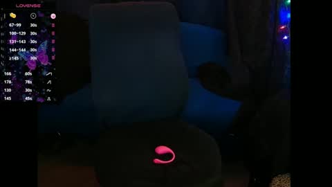 Snapshot of abbinatural chatting on 03-05-25, 04:24 AbbiNatural online show from 03-05-25, 04:24