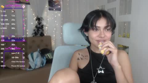 Snapshot of abbiross chatting on 01-22-25, 10:59 Abbi online show from 01-22-25, 10:59
