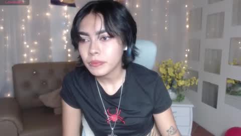 Snapshot of abbiross chatting on 02-14-25, 07:12 Abbi online show from 02-14-25, 07:12